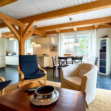 Villa Fachwerkhaeuser Seedorf - Haushaelfte 
