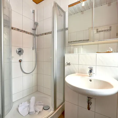 Villa Fachwerkhaeuser - Haushaelfte 