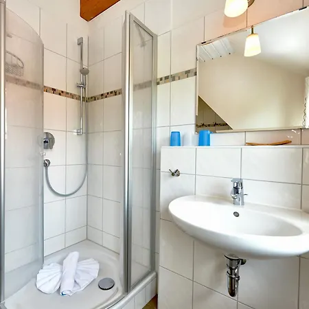 Villa Fachwerkhaeuser - Haushaelfte 