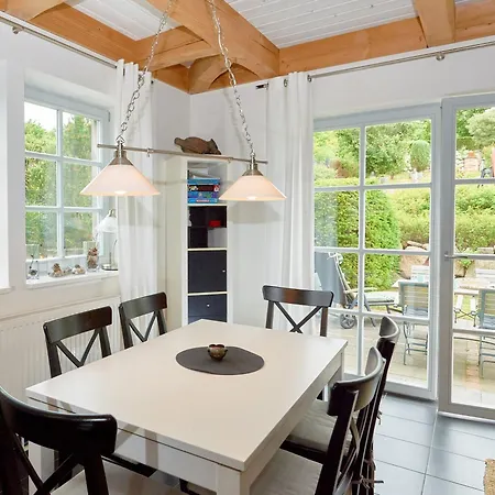 Fachwerkhaeuser - Haushaelfte 