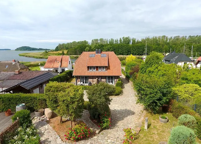 Villa Fachwerkhaeuser - Haushaelfte 